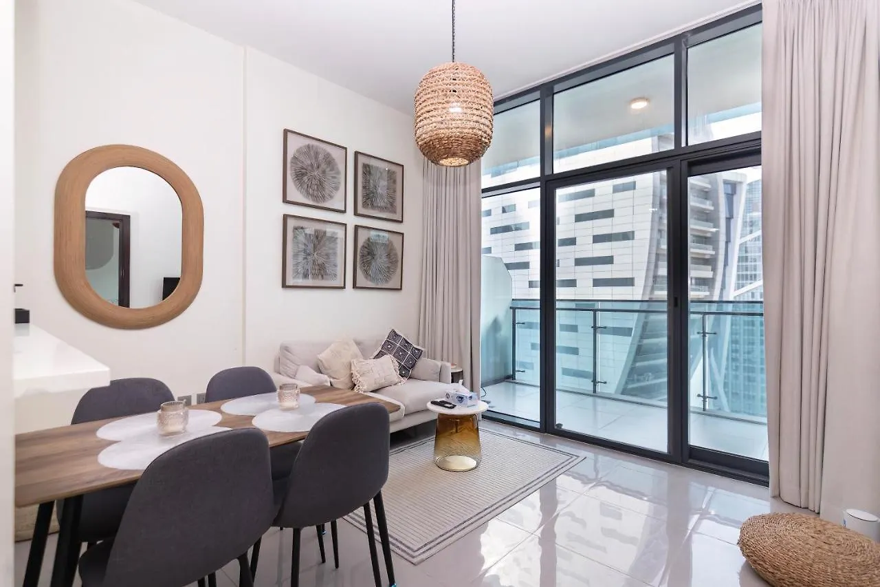 Apartment Citihome- 1Br Business Bay Close To Metro Dubai